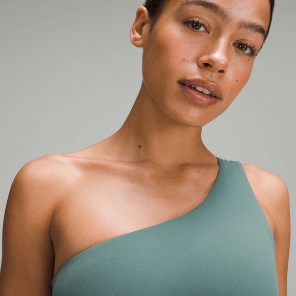 Lululemon Align Asymmetrical Bra
Medium Forest - Picture 5 of 8